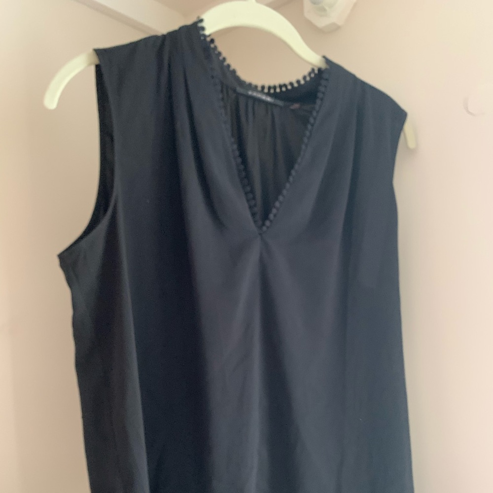 Tahari blouse